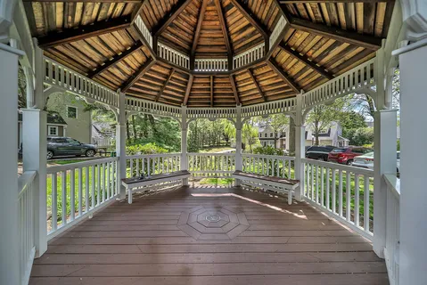 $850,000 | 160 Pine Street, Unit 16, Auburndale, MA 02466