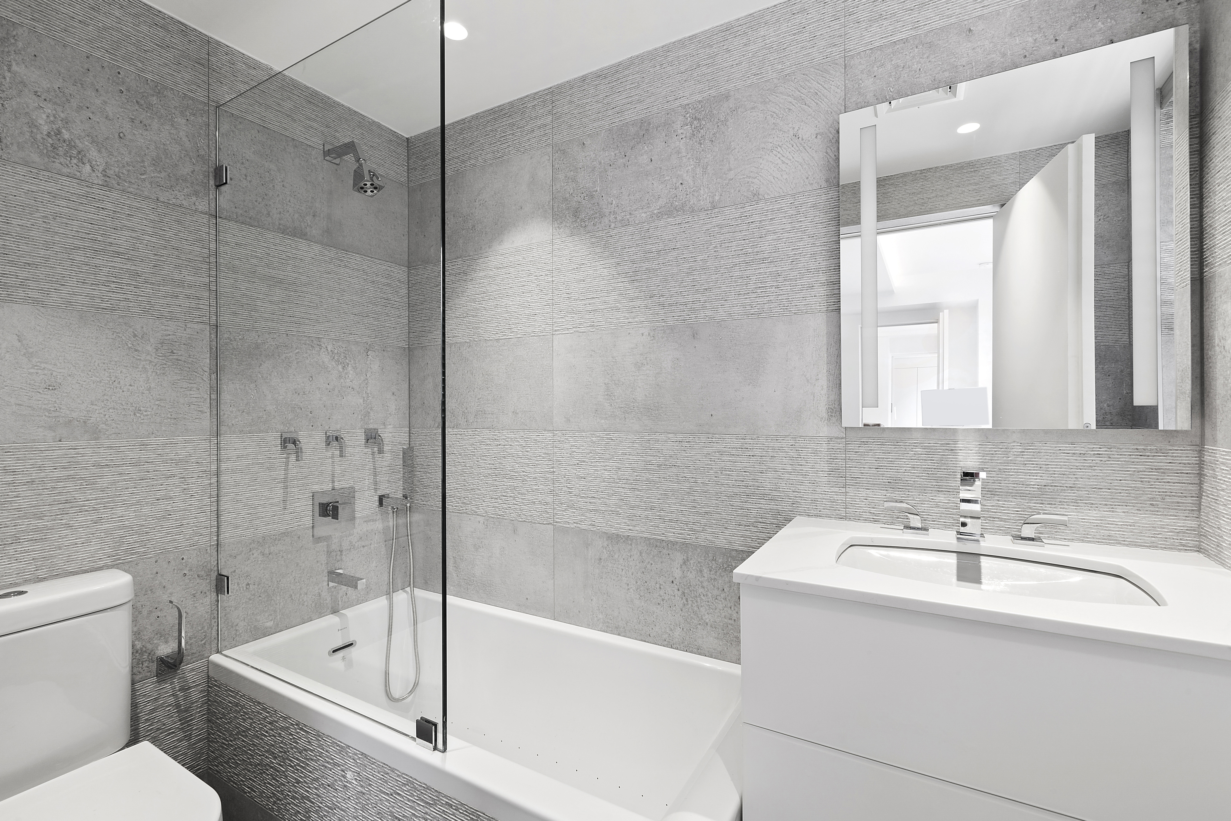 215 East 73rd Street, Unit 10AB Manhattan, NY 10021 - Photo 13 of 17