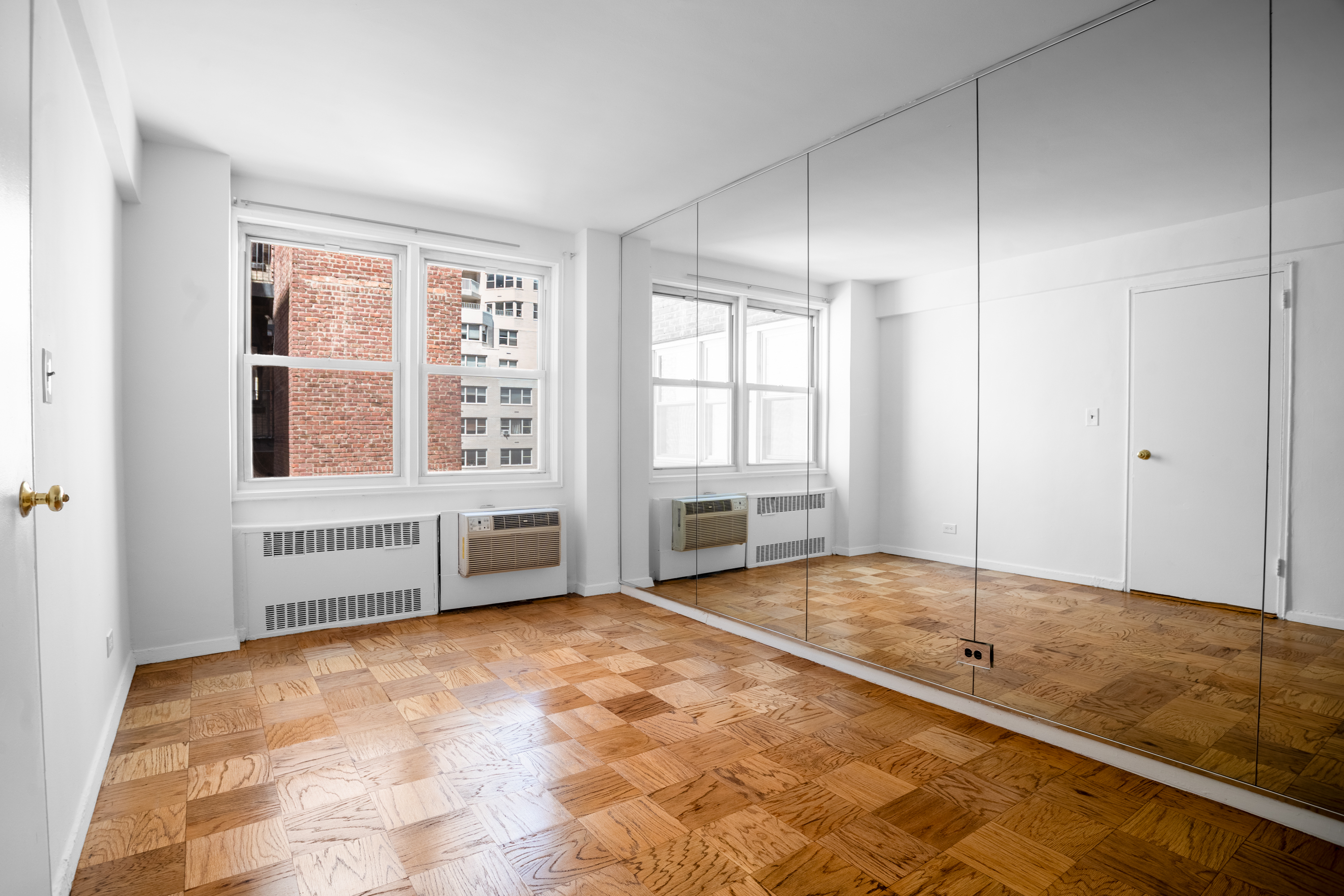 141 East 55th Street, Unit 9G Manhattan, NY 10022 - Photo 4 of 9