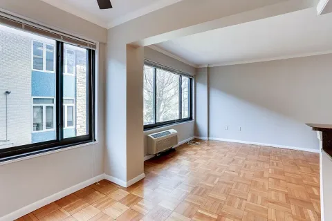 $245,000 | 3601 Wisconsin Avenue Northwest, Unit 110, Washington, DC 20016