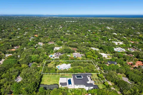 $8,000,000 | 6495 Southwest 102nd Street, Pinecrest, FL 33156