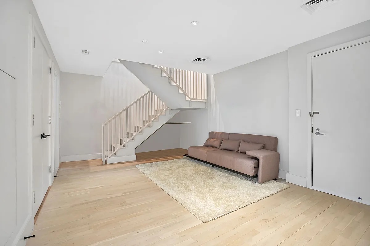 360 Furman Street, Unit 202 Brooklyn, NY 11201 - Photo 15 of 55 a view of entryway and hall