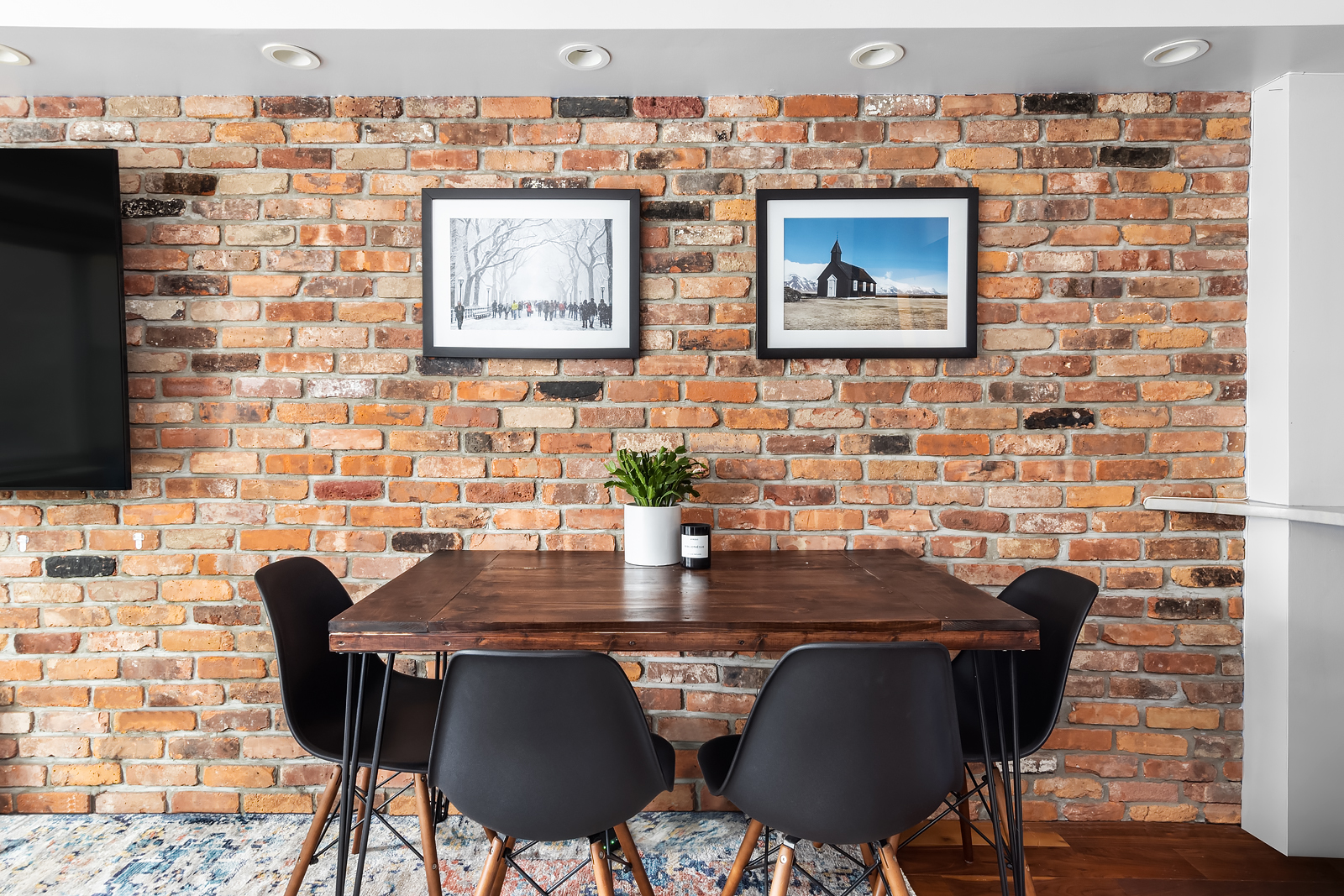 33 Greenwich Avenue, Unit 4E Manhattan, NY 10014 - Photo 3 of 10 a view of a dining room with furniture