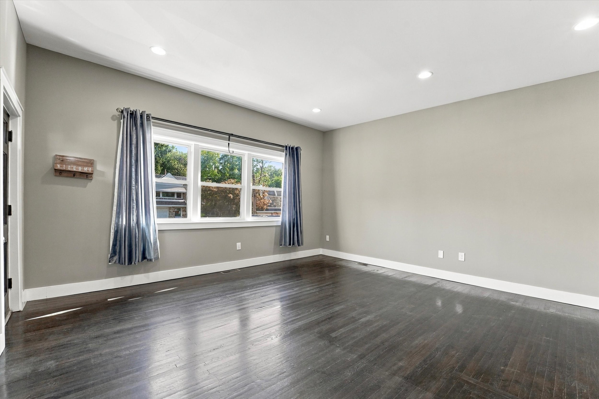 7242 Hill Road Philadelphia, PA 19128 - Photo 4 of 37 Gallery Image 4