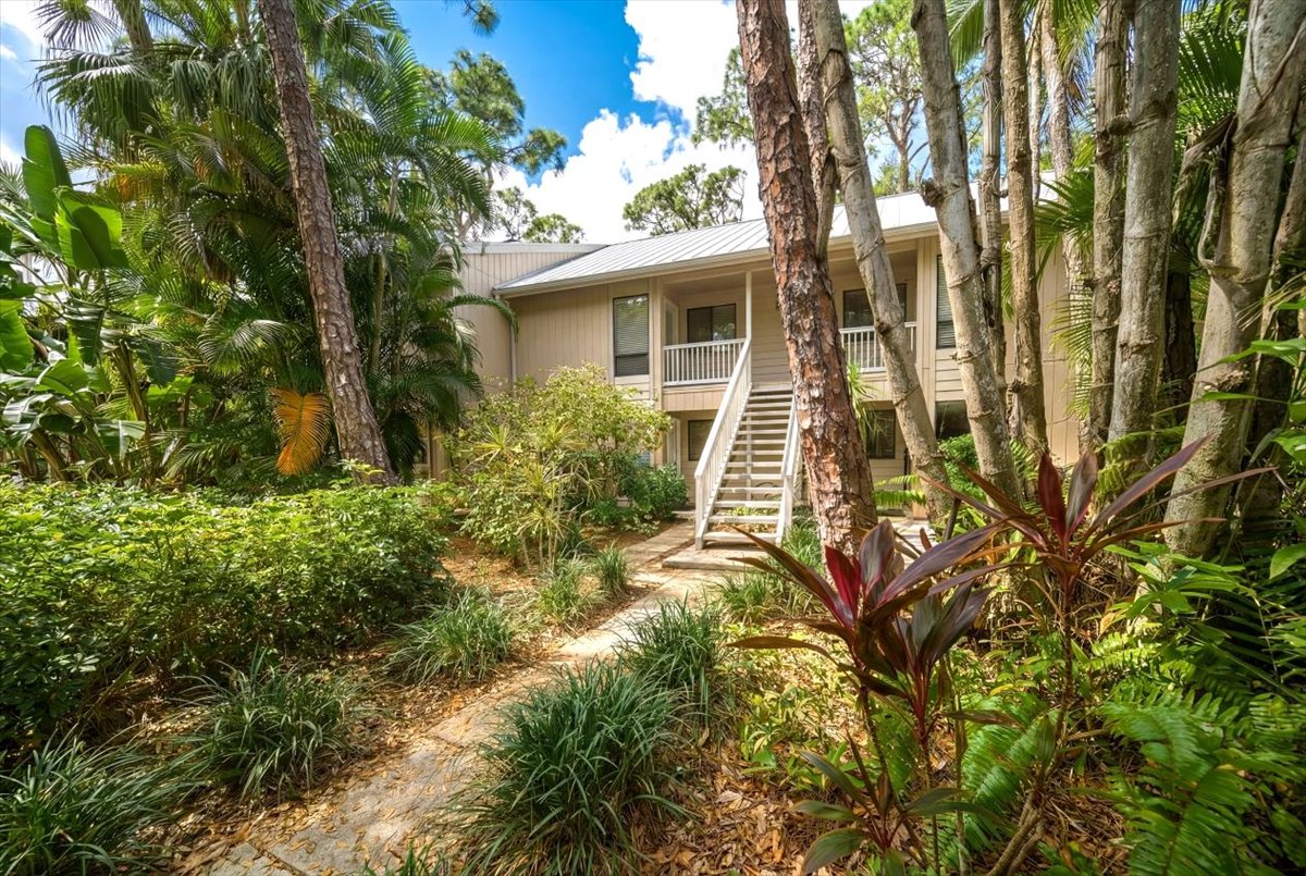 1711 Pelican Cove Road, Unit 341 Sarasota, FL 34231 - Photo 15 of 31