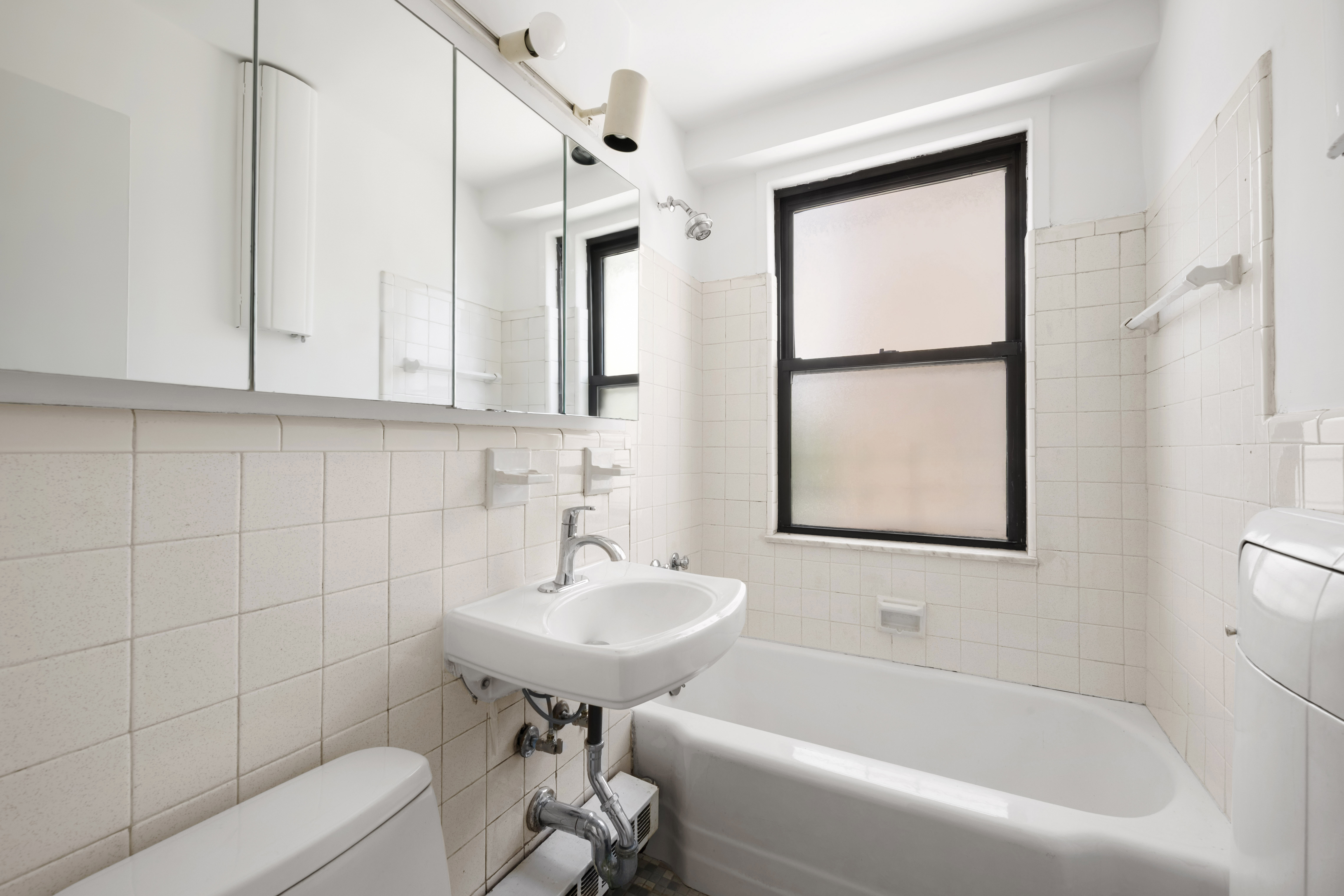 201 East 21st Street, Unit 8S Manhattan, NY 10010 - Photo 12 of 13