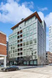 $2,999,999 | 900 West Washington Boulevard, Unit 202, Chicago, IL 60607