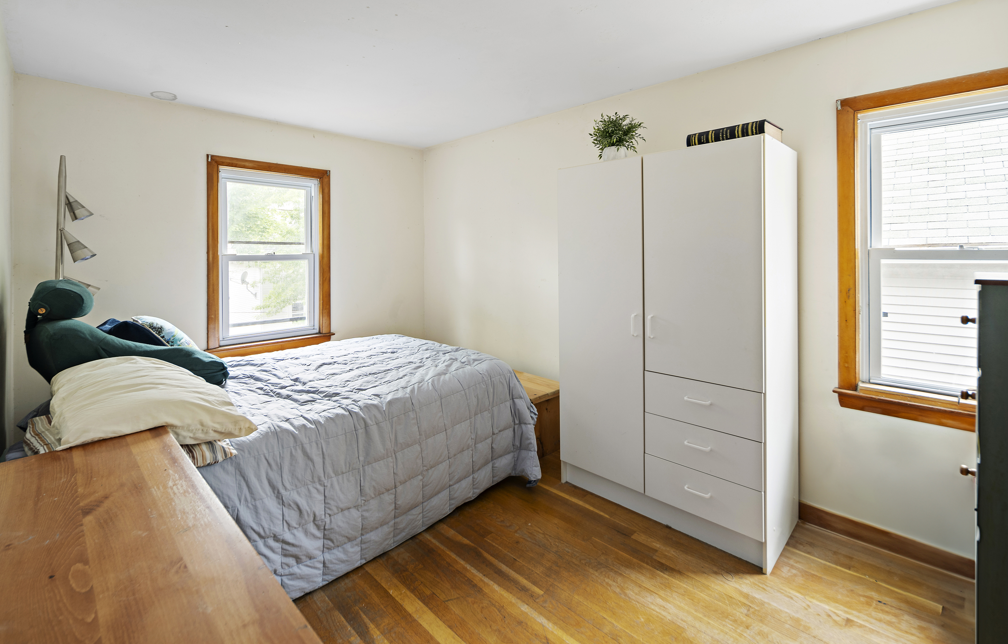 15 Harrington Road Cambridge, MA 02140 - Photo 7 of 17 a bedroom with a bed and a window