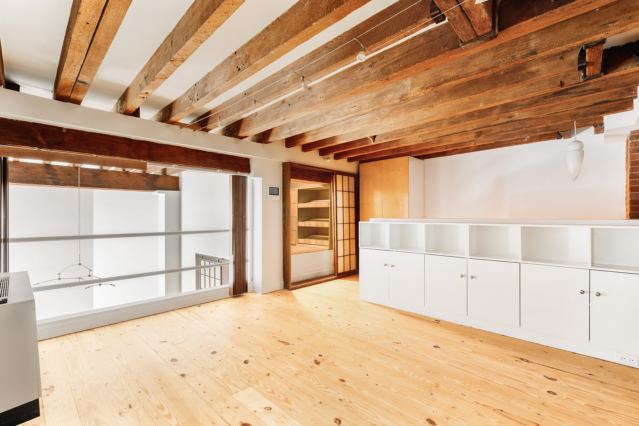 35 Bethune Street, Unit 1B Manhattan, NY 10014 - Photo 12 of 16