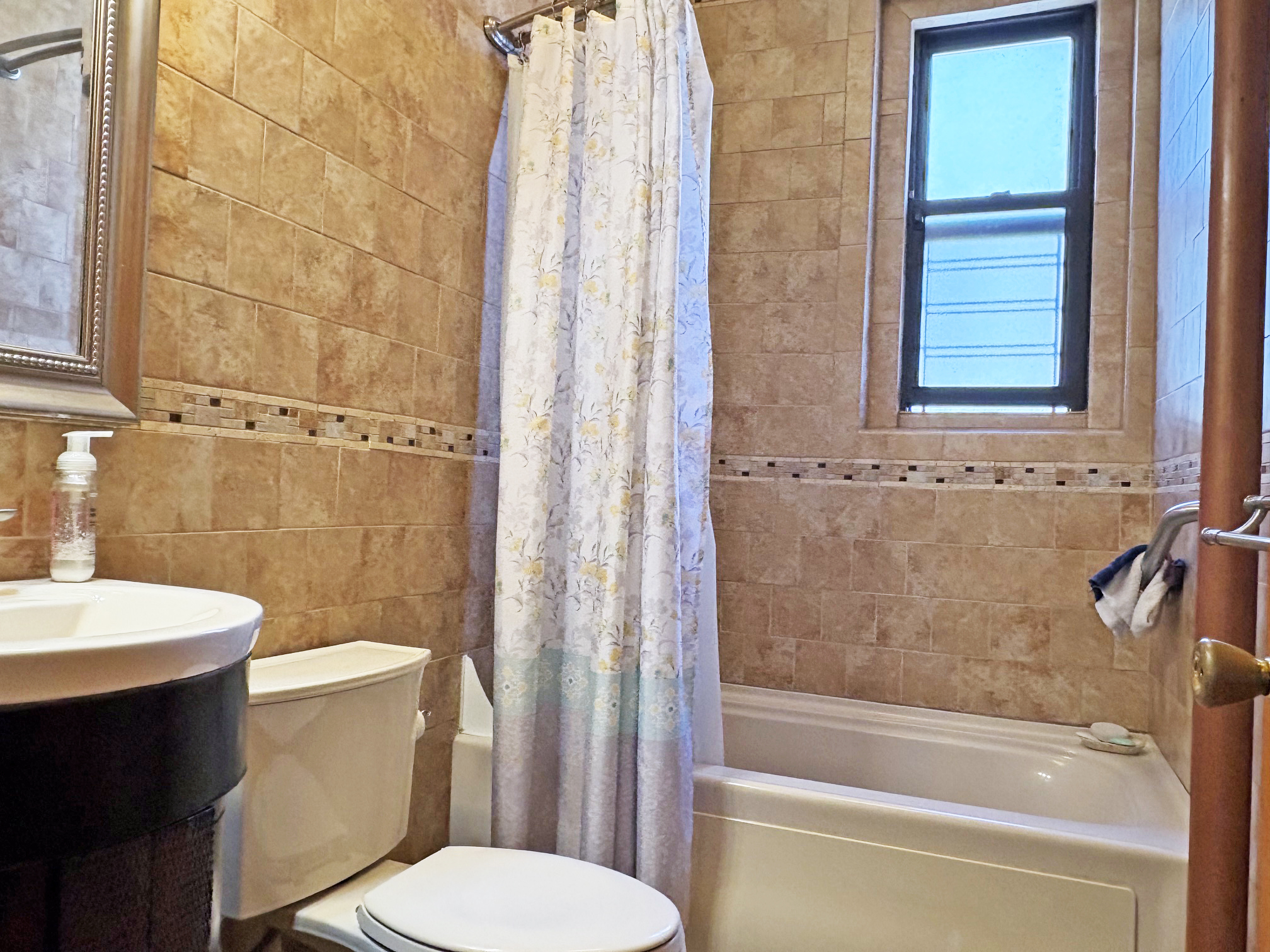 421 Crown Street, Unit 16R Brooklyn, NY 11225 - Photo 10 of 12