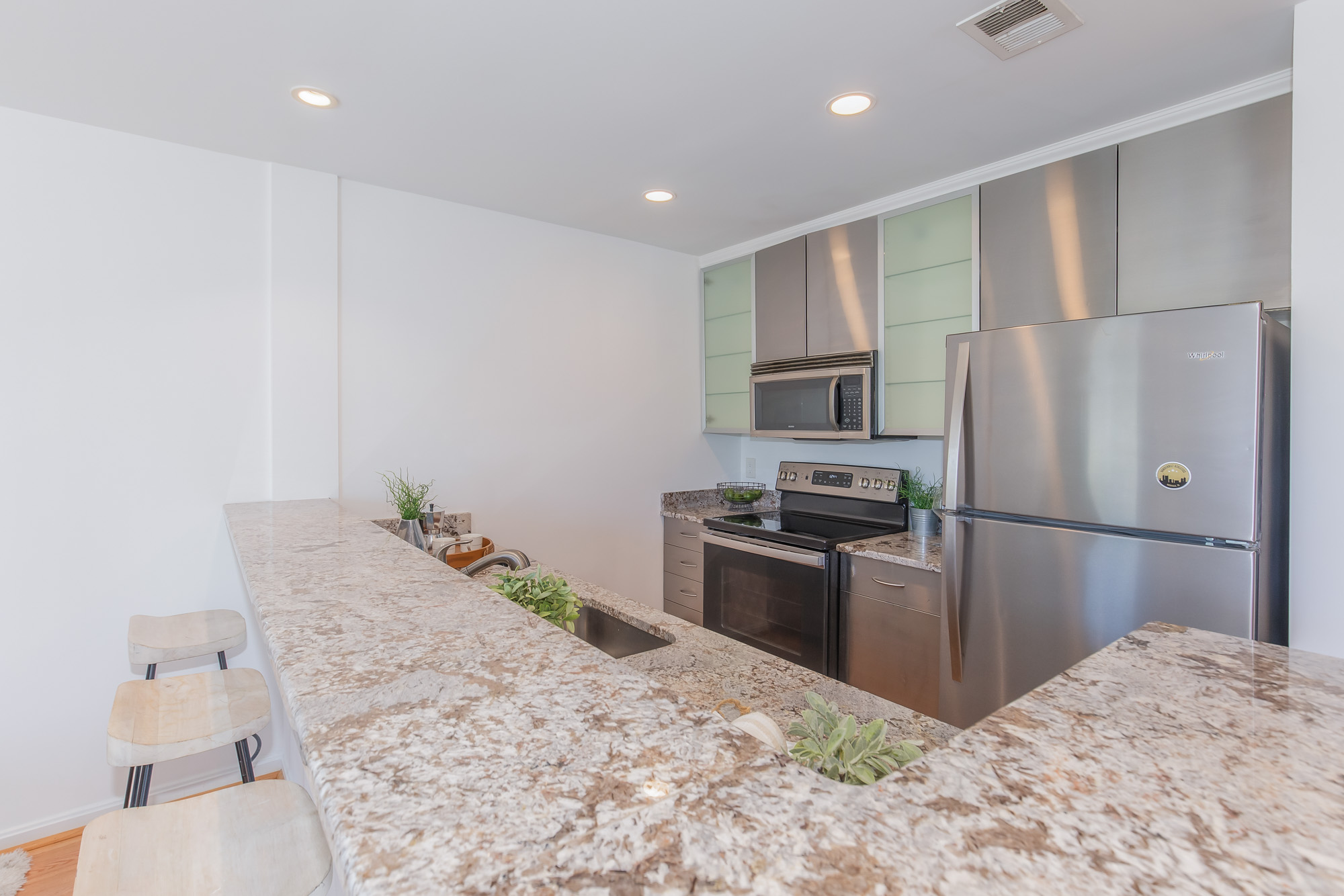 2103 North Rolfe Street, Unit B Arlington, VA 22209 - Photo 19 of 63