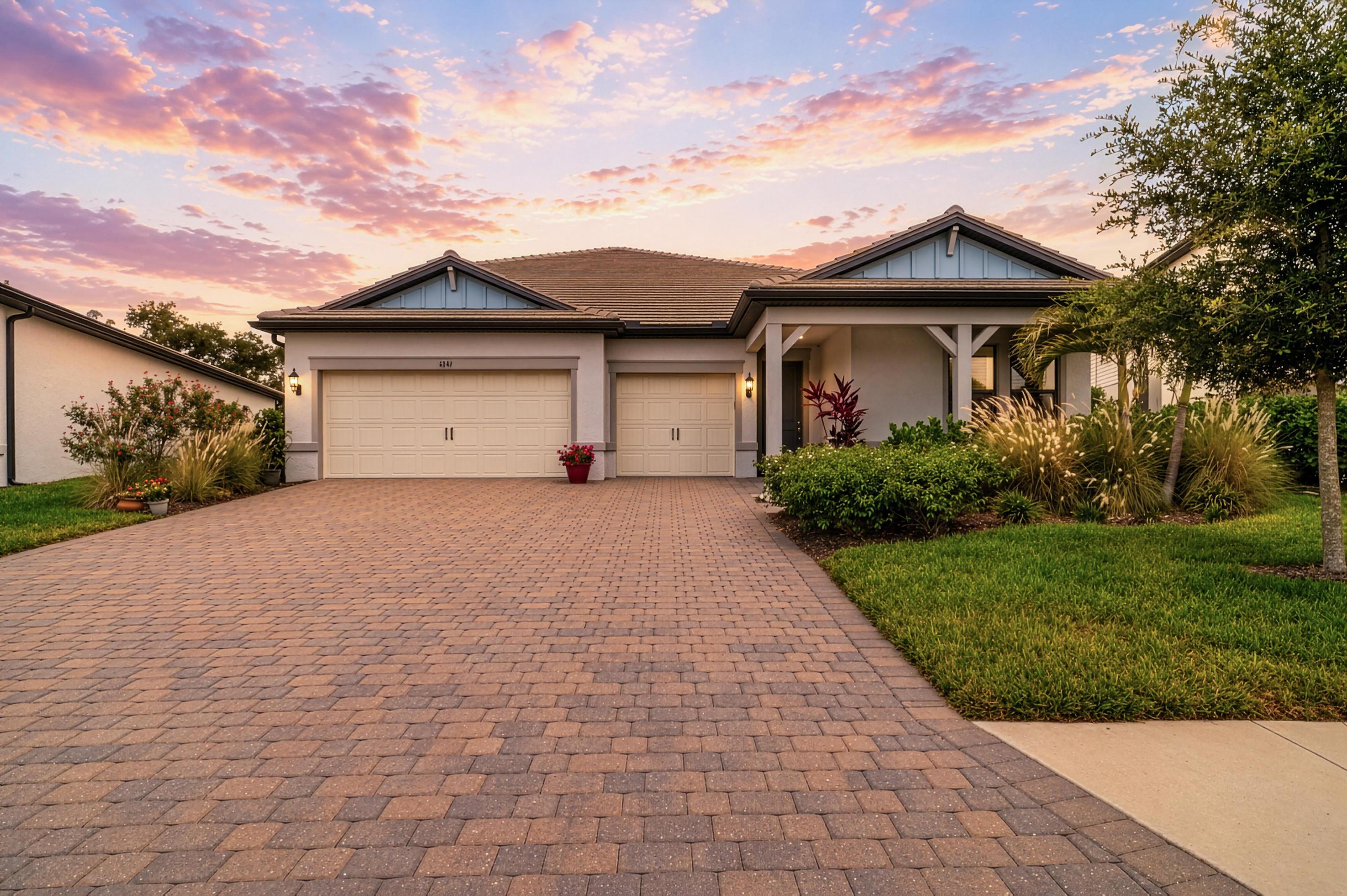 16341 Hidden Oak Loop Lakewood Ranch, FL 34211 - Photo 2 of 28