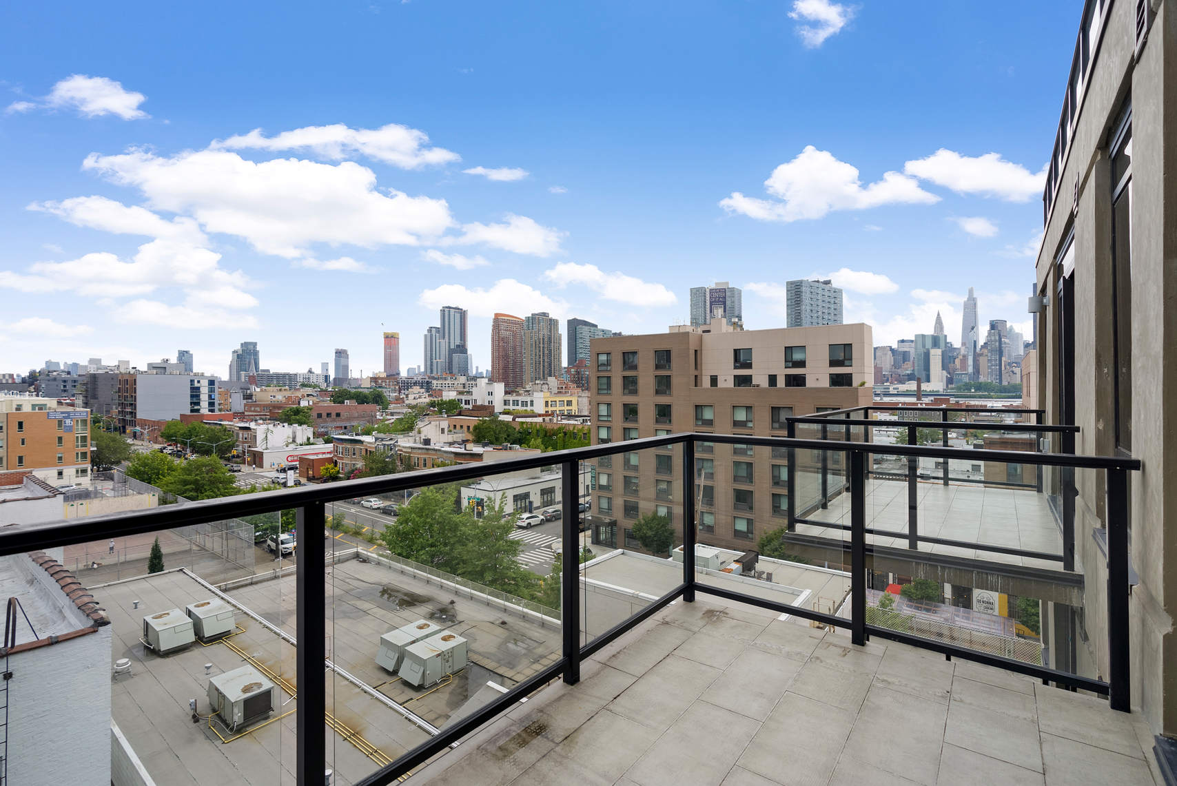 11-12 44th Drive, Unit 6E Queens, NY 11101 - Photo 8 of 16