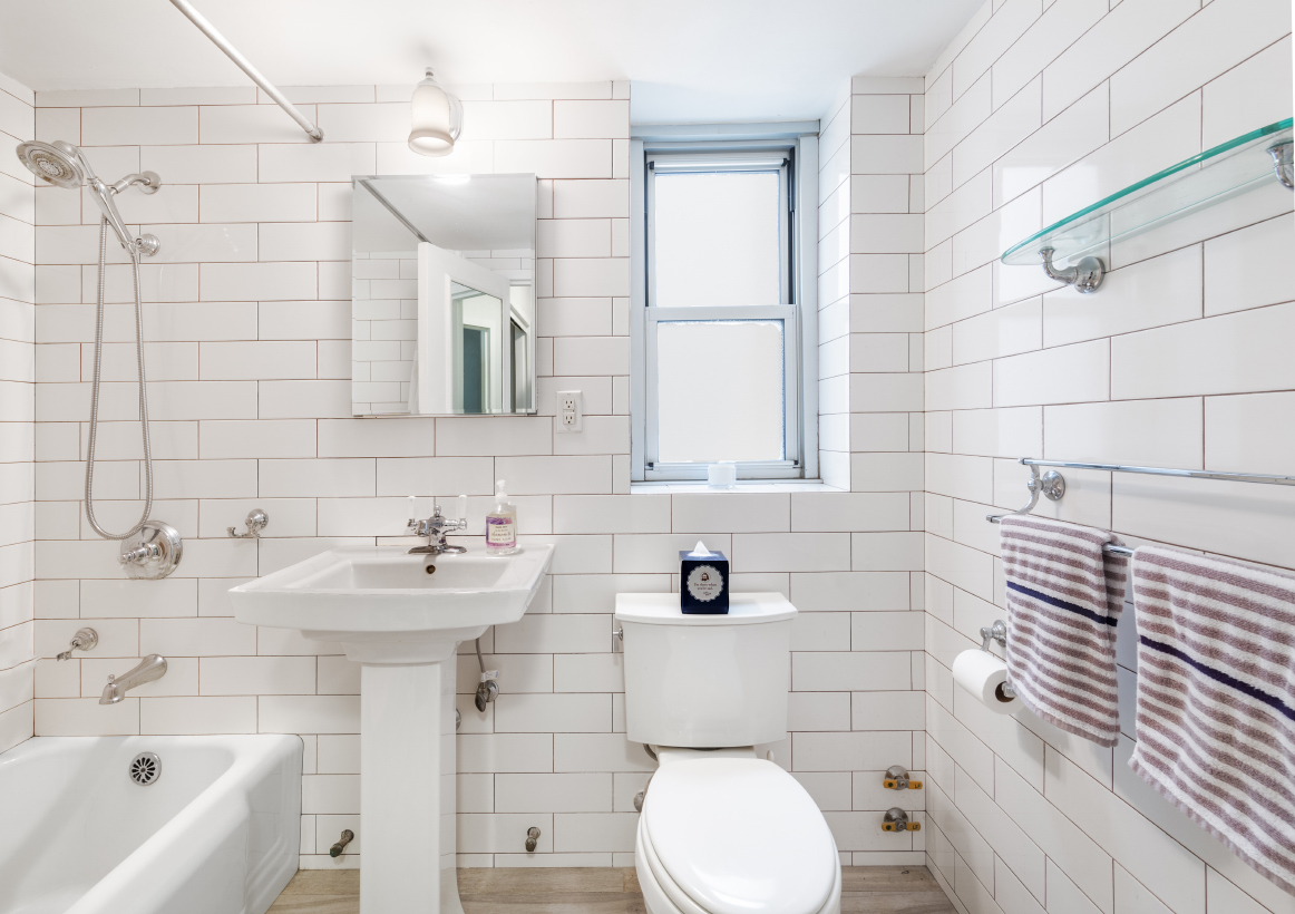 11 5th Avenue, Unit 4C Manhattan, NY 10003 - Photo 5 of 7