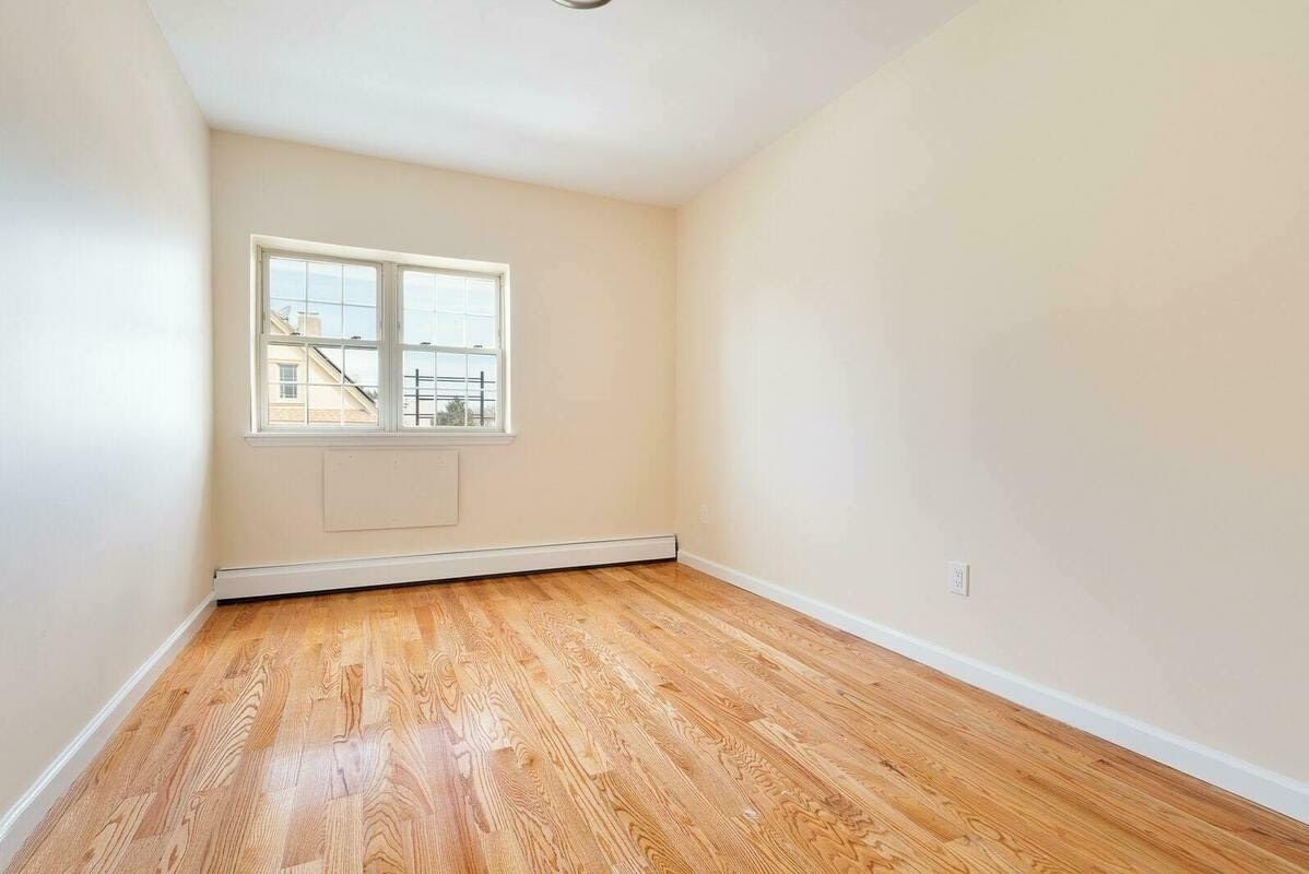 71-03 Cooper Avenue, Unit 3FAM Queens, NY 11385 - Photo 6 of 10 Gallery Image 6