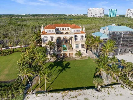 $24,000,000 | 7613 Bay Colony Drive, Naples, FL 34108