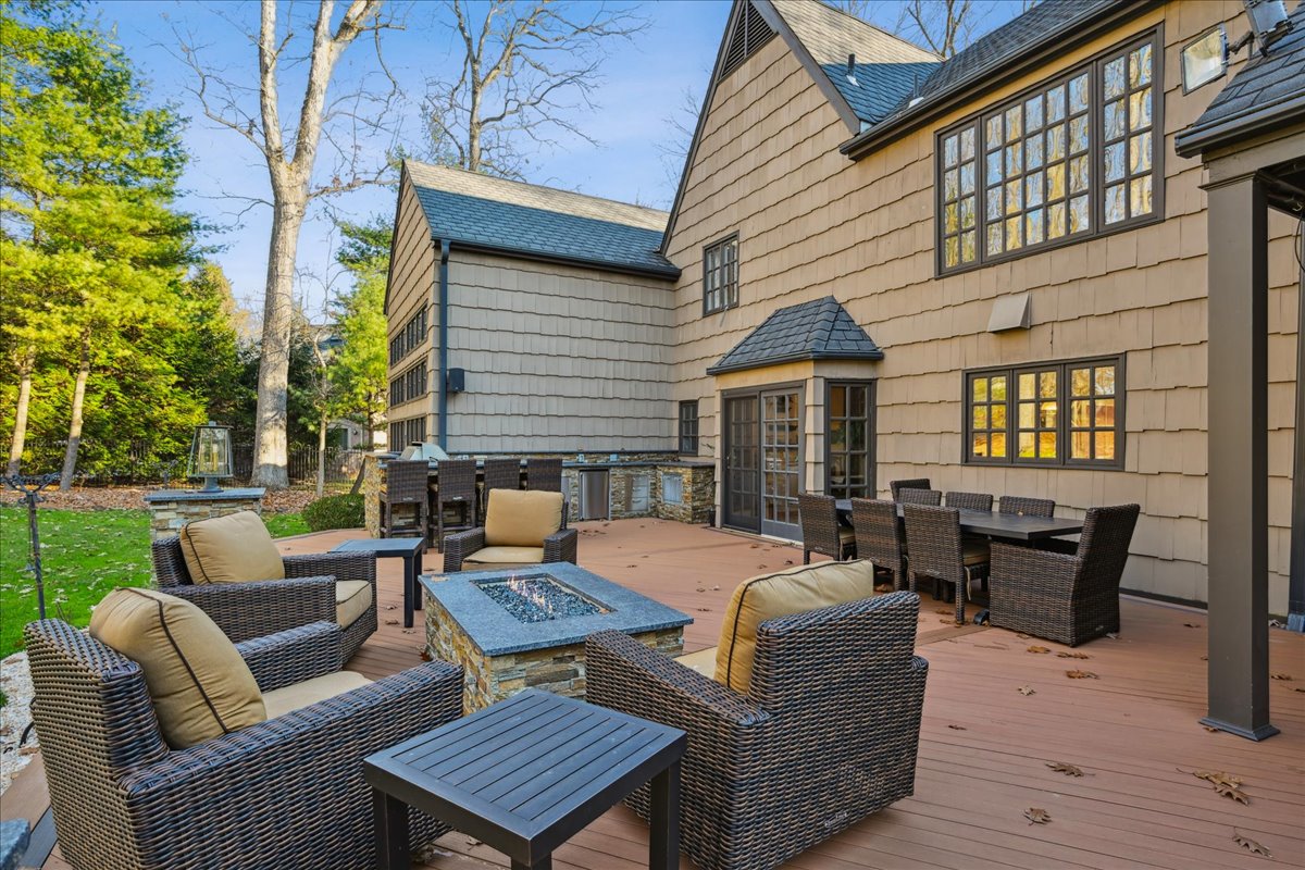 Johnston Drive Watchung, NJ 07069 - Photo 66 of 85 a outdoor space with patio furniture