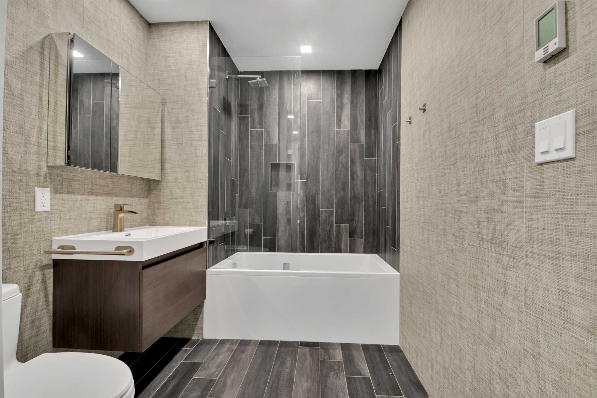 245 East 53rd Street, Unit 2 Manhattan, NY 10022 - Photo 13 of 19