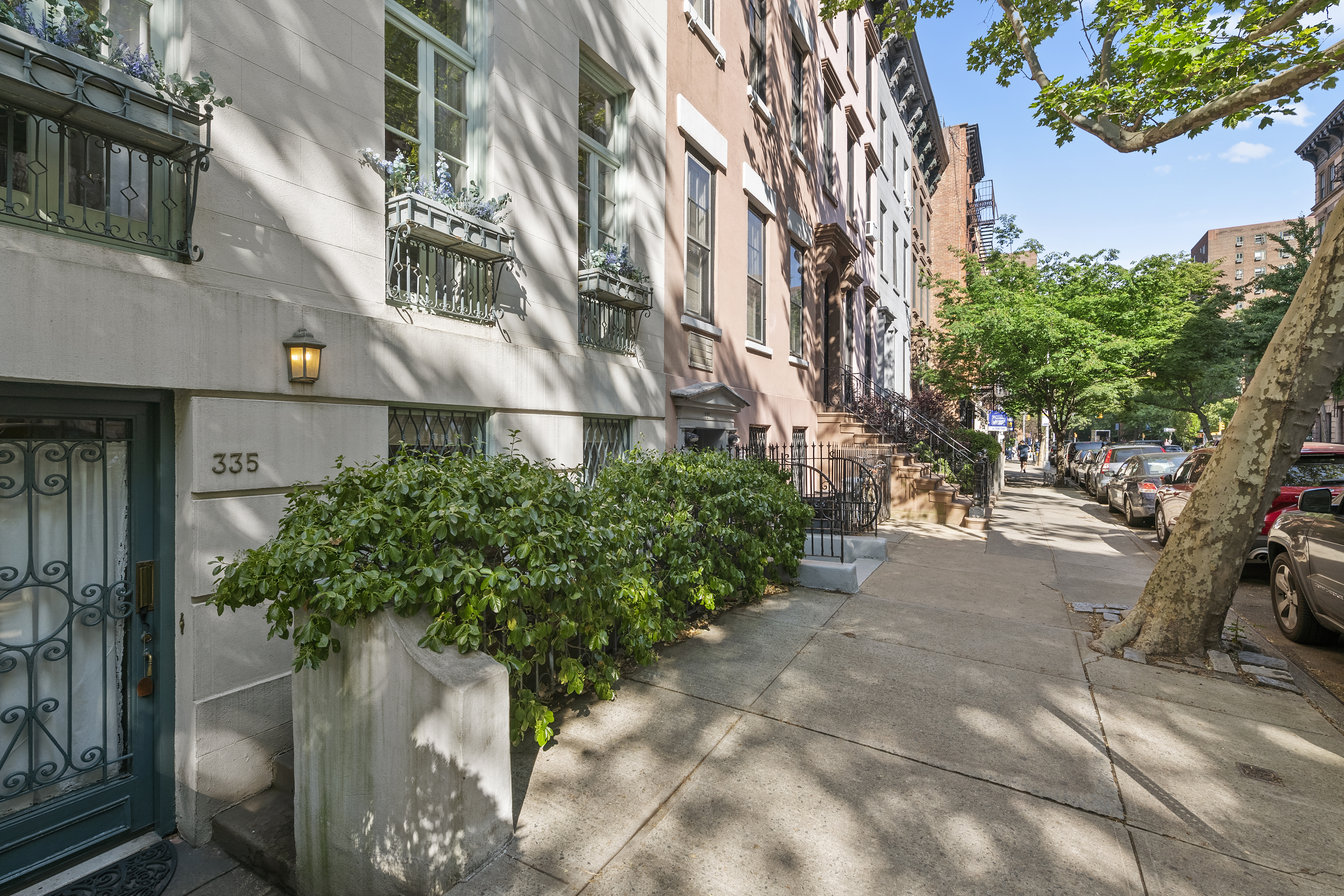 335 East 18th Street Manhattan, NY 10003 - Photo 20 of 21