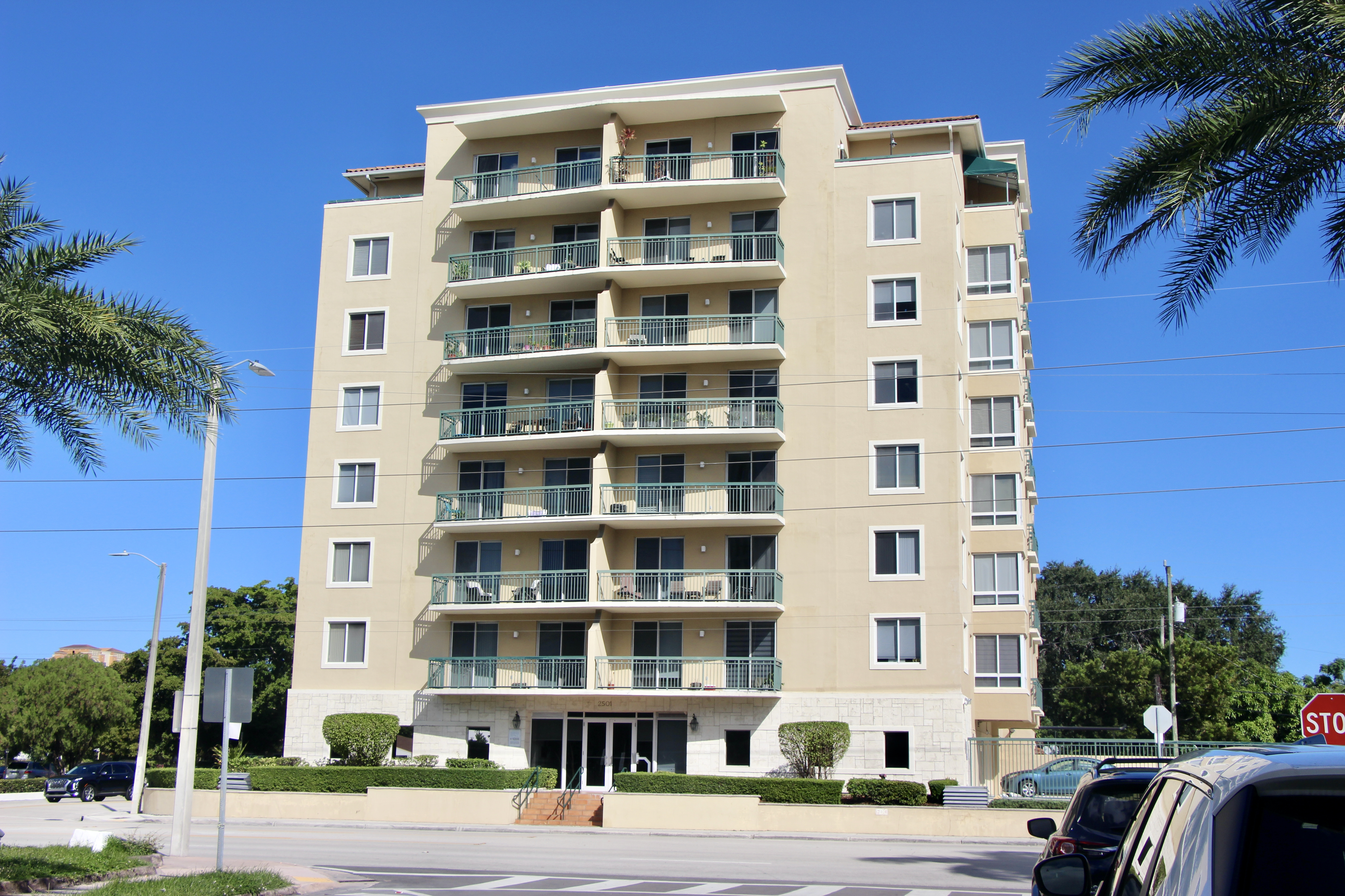 2501 Douglas Road, Unit 304 Miami, FL 33133 - Photo 35 of 43