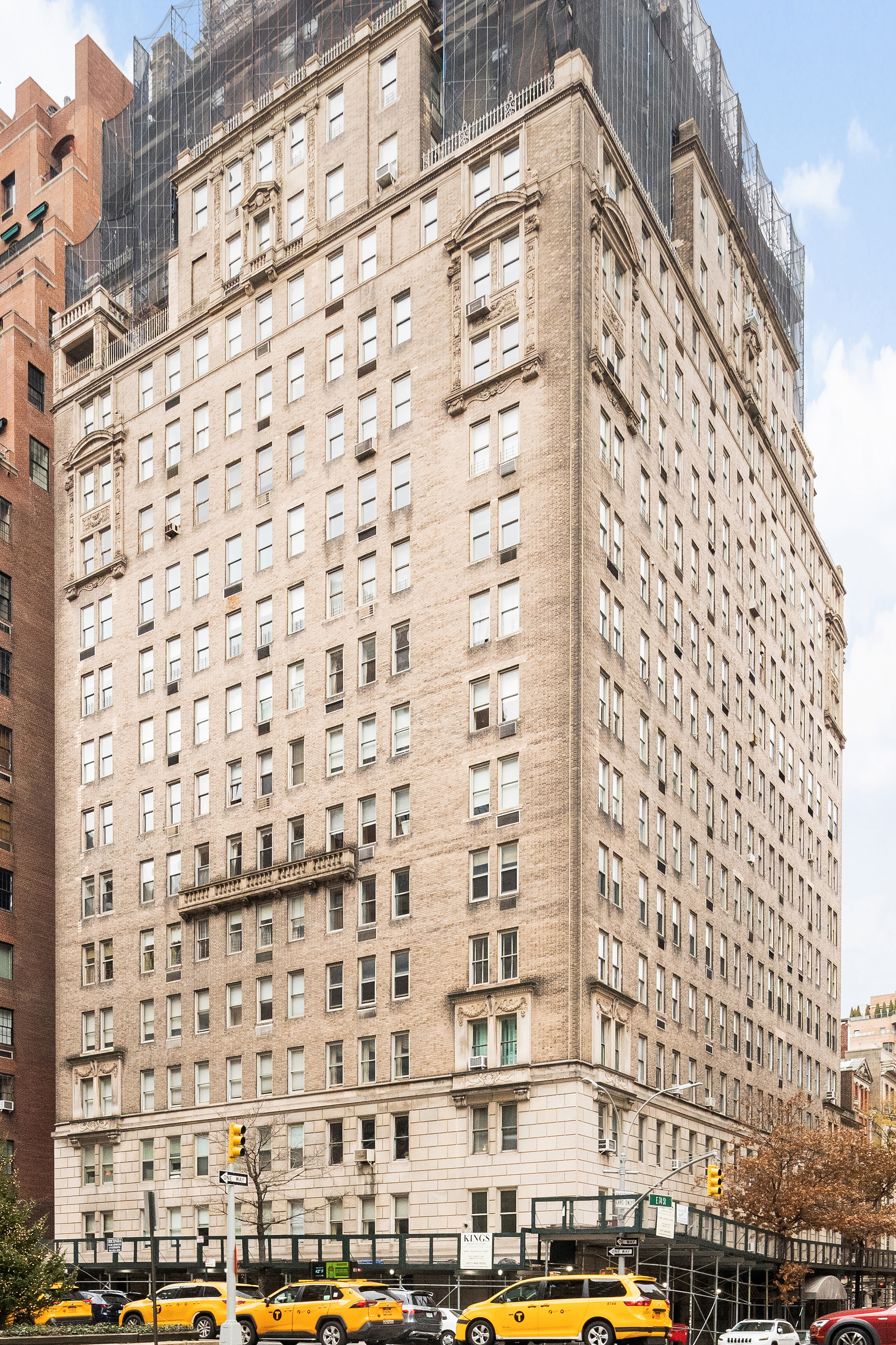 784 Park Avenue, Unit 12B Manhattan, NY 10021 - Photo 21 of 23