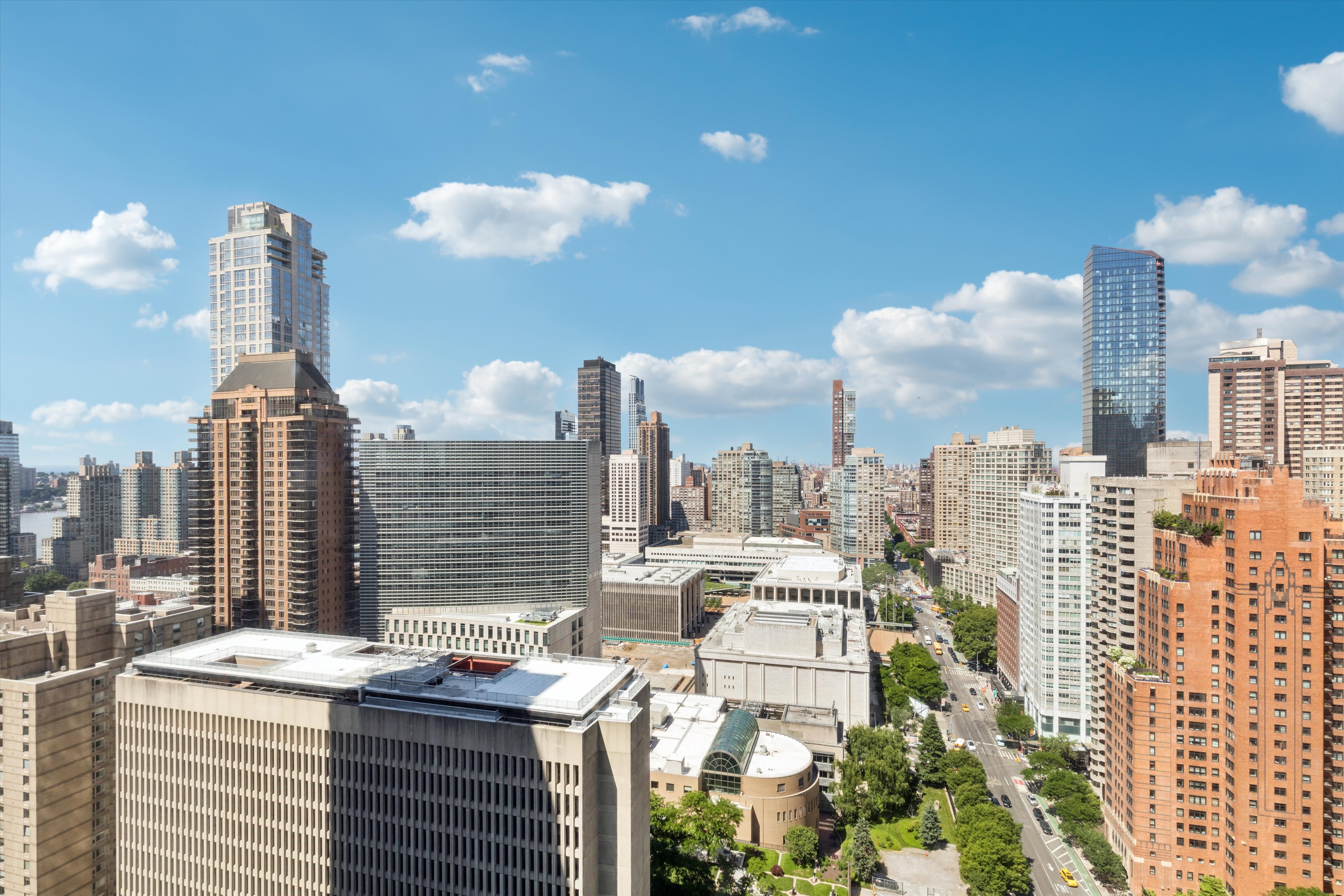 2 Columbus Avenue, Unit 30A Manhattan, NY 10023 - Photo 12 of 13