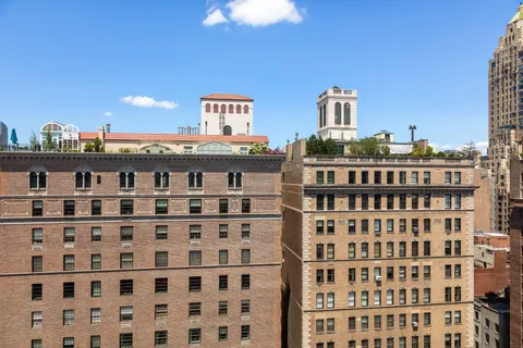 $3,400,000 | 799 Park Avenue, Unit 17A | Lenox Hill