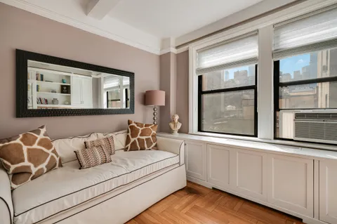 $975,000 | 20 West 72nd Street, Unit 704 | Upper West Side