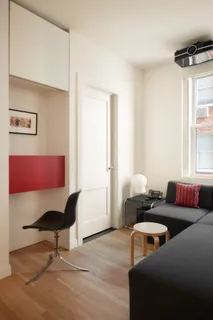 $3,650,000 | 25 East End Avenue, Unit 11E | Upper East Side