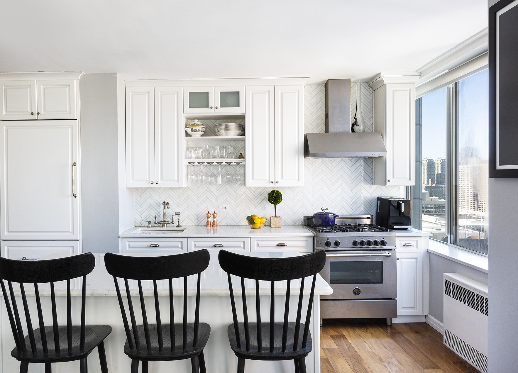 61 West 62nd Street, Unit 20D Manhattan, NY 10023 - Photo 3 of 8