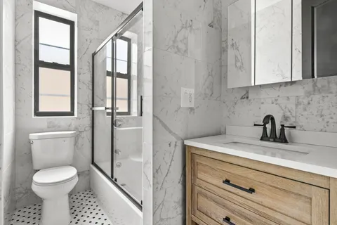 $785,000 | 163 Ocean Avenue, Unit 6J | Prospect Lefferts Gardens