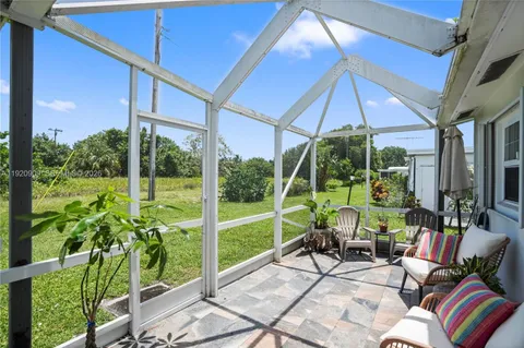 $250,000 | 142 Northwest 10th Court, Boynton Beach, FL 33426