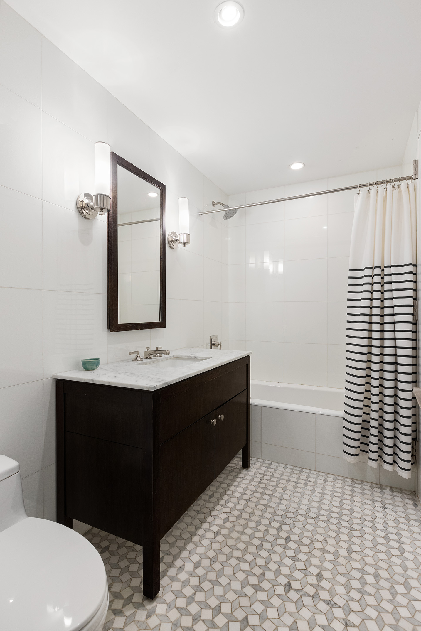 80 Riverside Boulevard, Unit 5J Manhattan, NY 10069 - Photo 11 of 12