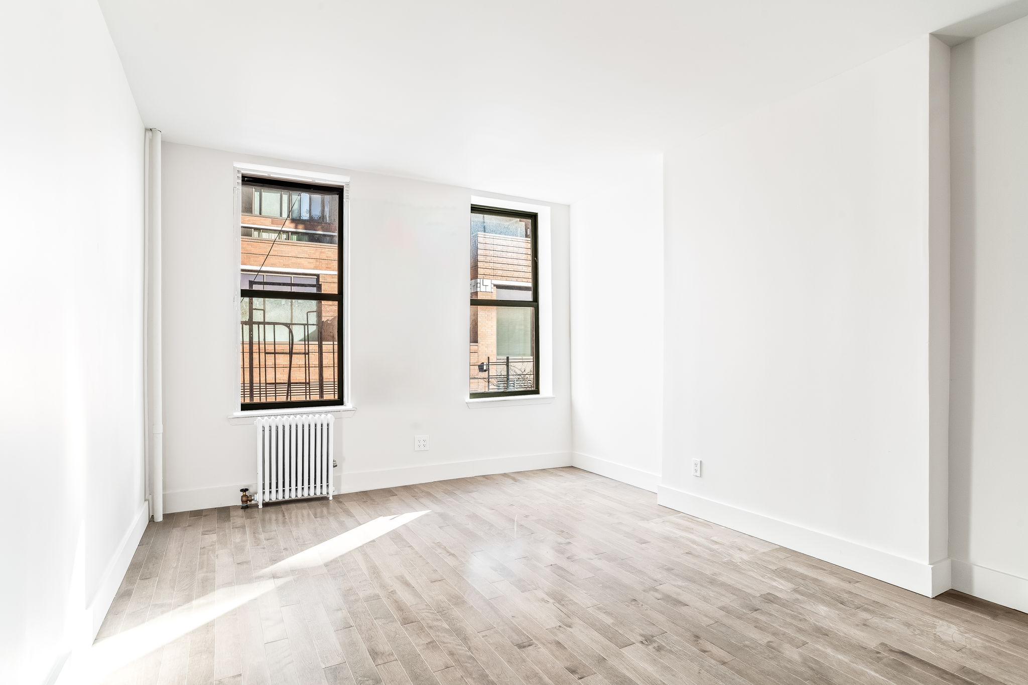 504 West 55th Street, Unit 3E Manhattan, NY 10019 - Photo 3 of 10