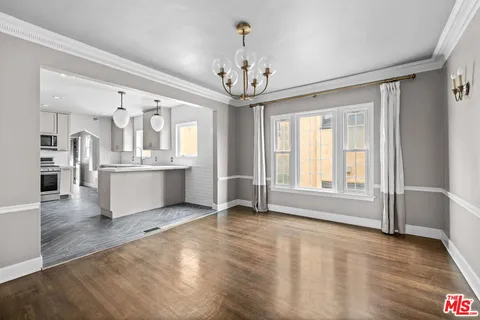 $1,998,000 | 1307 South Rimpau Boulevard, Los Angeles, CA 90019