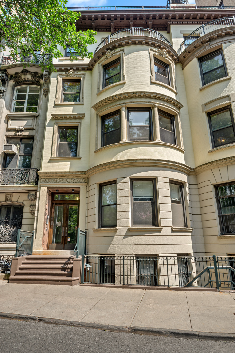 293 Riverside Drive, Unit 4B Manhattan, NY 10025 - Photo 12 of 13