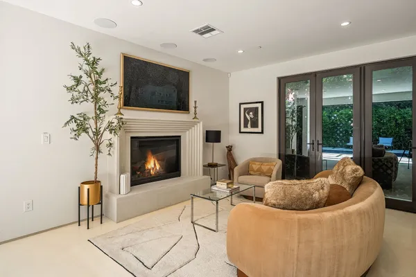 $4,100,000 | Laurel Canyon Road, Los Angeles, CA 90046
