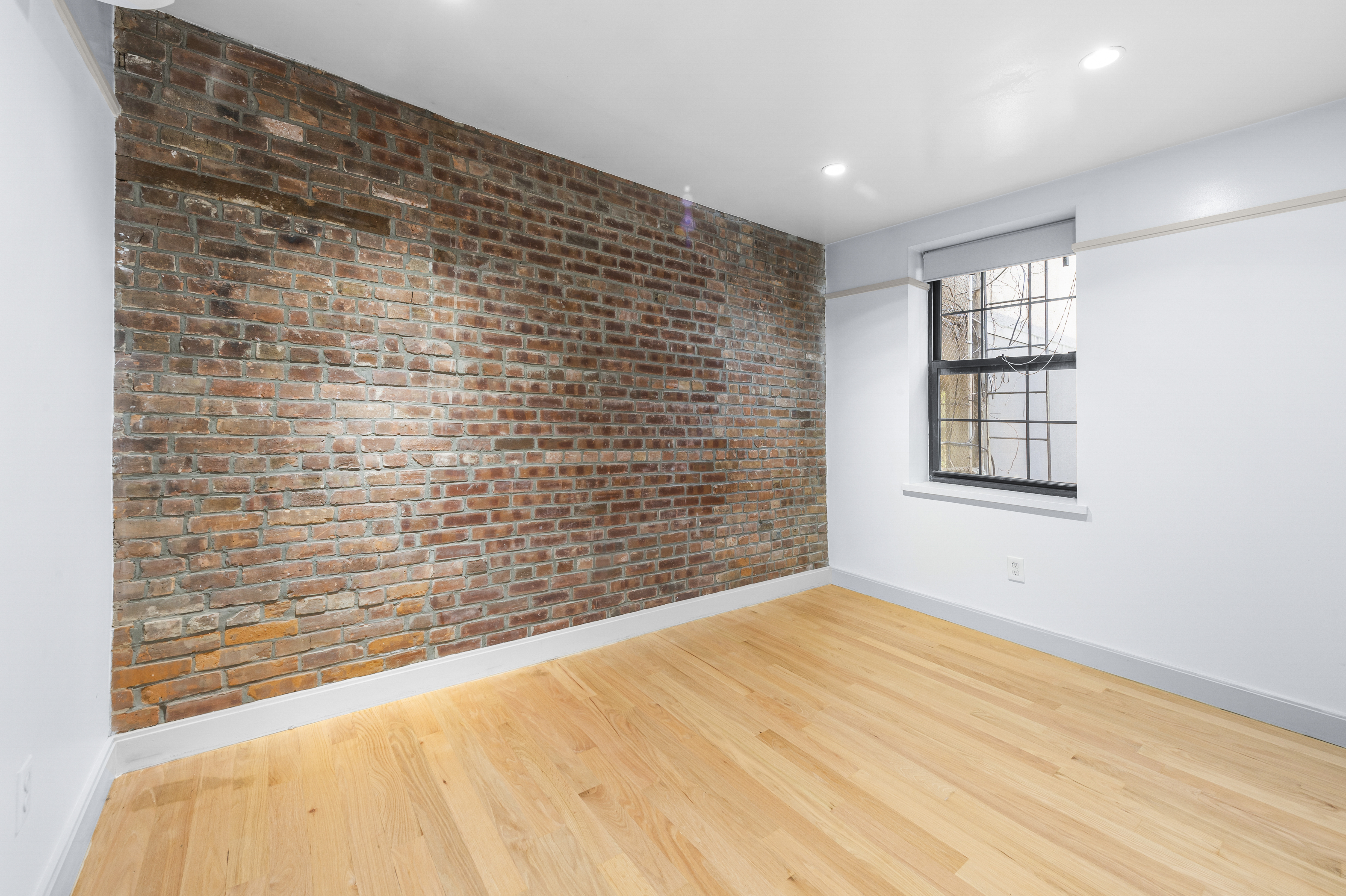 459 West 43rd Street, Unit 1B Manhattan, NY 10036 - Photo 2 of 10