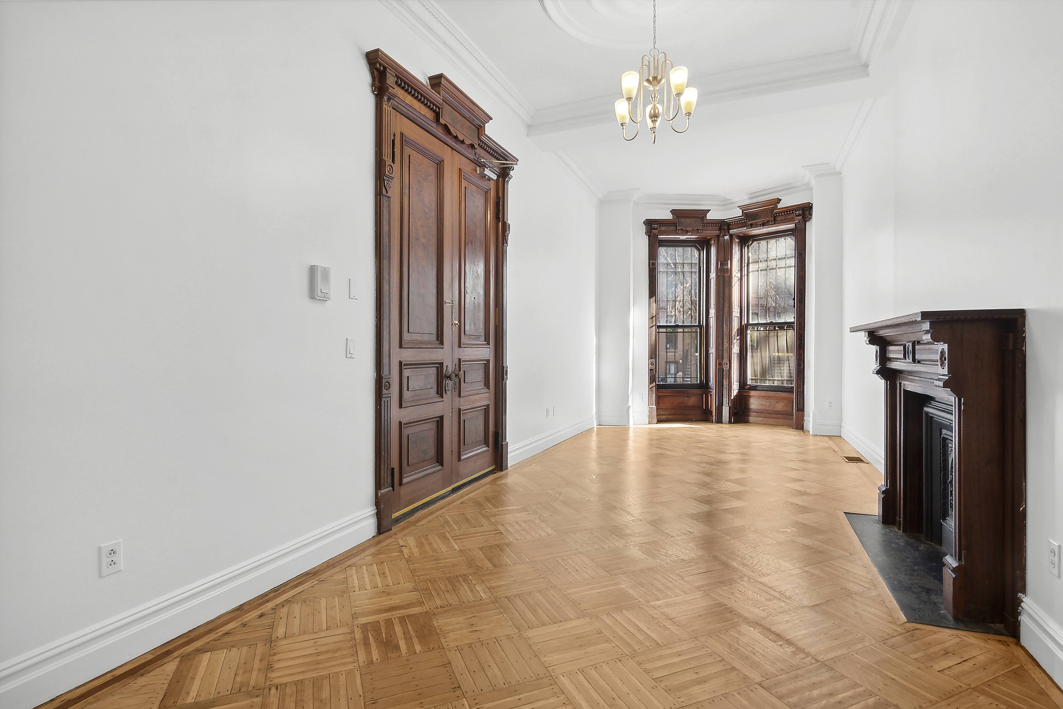 562 Washington Avenue, Unit 1 Brooklyn, NY 11238 - Photo 3 of 12 a view of an entryway with livingroom