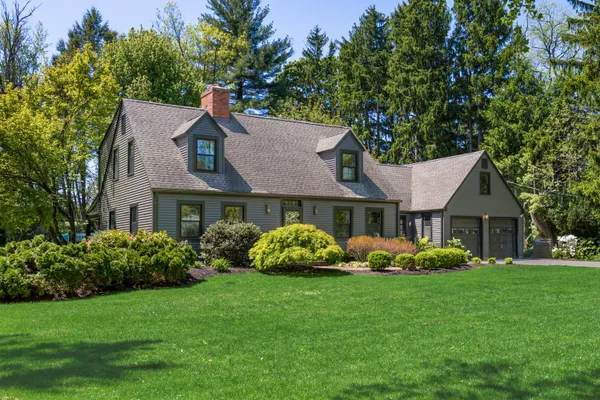 $1,200,000 | 730 North Stanwick Road, Moorestown, NJ 08057
