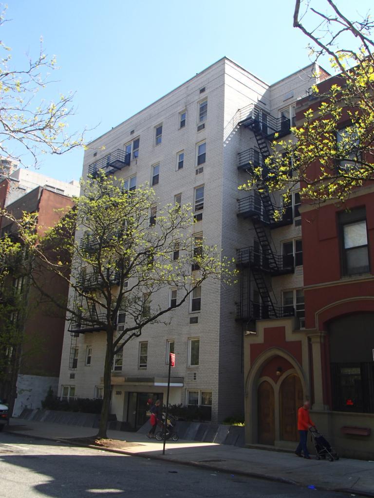 320 East 35th Street, Unit 5H Manhattan, NY 10016 - Photo 7 of 8