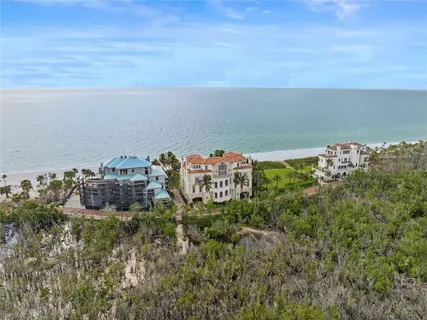 $24,000,000 | 7613 Bay Colony Drive, Naples, FL 34108