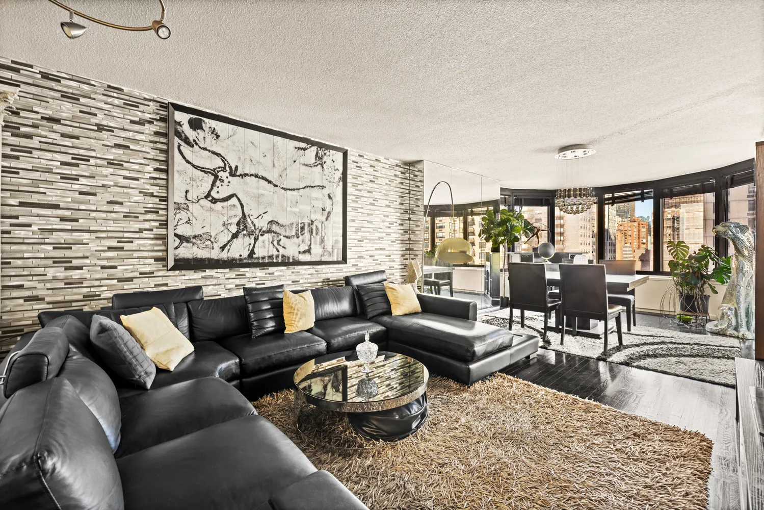 $1,150,000 | 330 East 38th Street, Unit 26F | Murray Hill