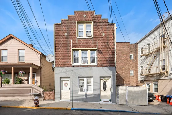 $675,000 | 207 Cliff Street, Cliffside Park, NJ 07010