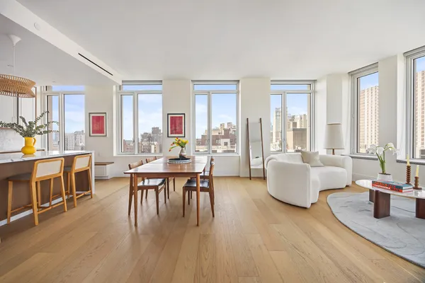$3,975,000 | 1 Clinton Street, Unit 12A | Brooklyn Heights