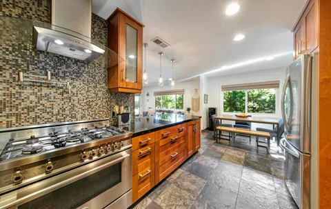$2,049,000 | 6006 Wooster Avenue, Los Angeles, CA 90056