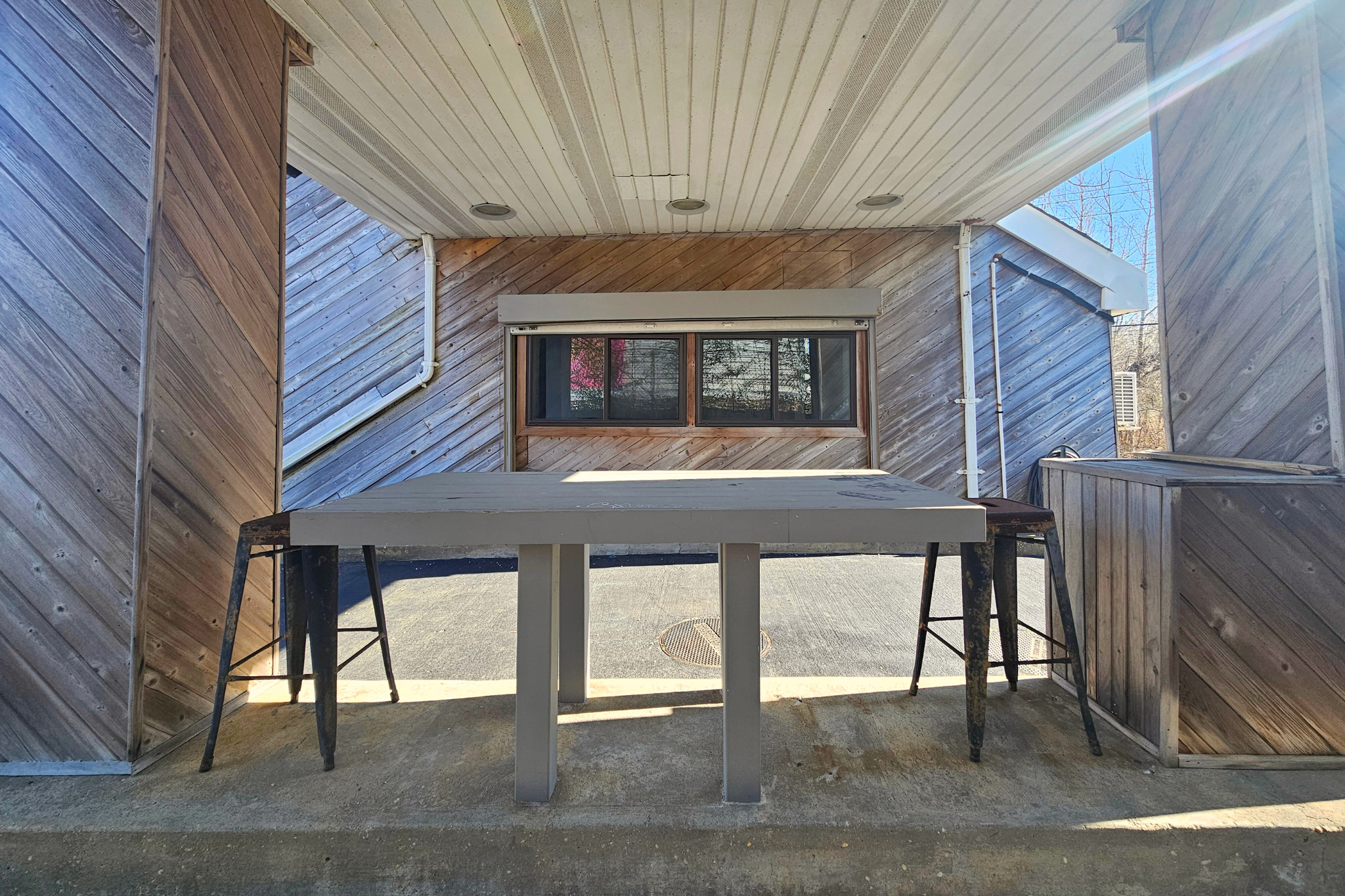 16 Spring Street Sag Harbor, NY 11963 - Photo 12 of 12 a view of a chairs and table in the balcony