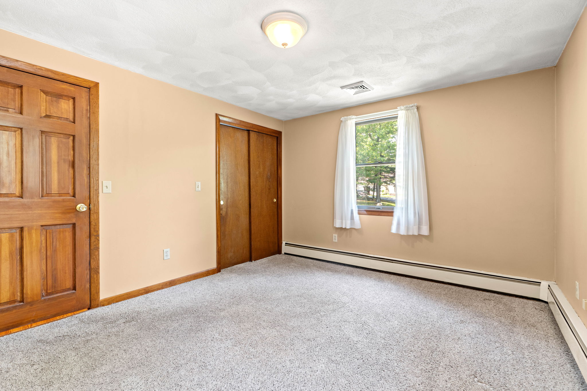 26 School Street Byfield, MA 01922 - Photo 15 of 32