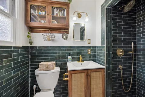 $550,000 | 1601 Ridgehaven Drive, Austin, TX 78723