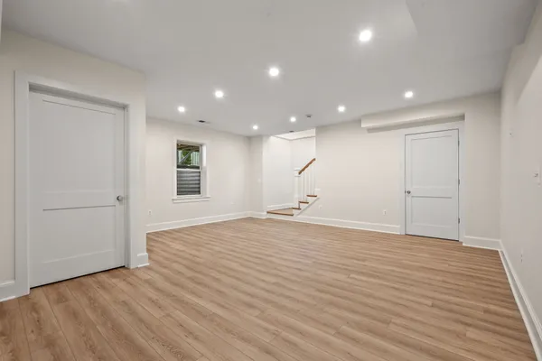 $2,195,000 | 22 West Spring Street, Alexandria, VA 22301